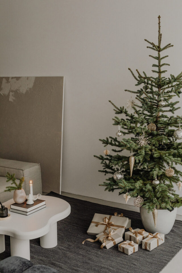 The Chicest Christmas Decorating Trends for 2023