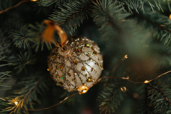 Top Christmas Decor Trends for 2024: From Big Statement Bows to Festive Innovations